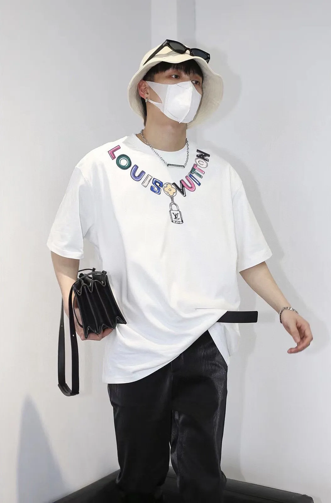 Louis Vuitton/Louis Vuitton 24ss color necklace pendant short sleeves